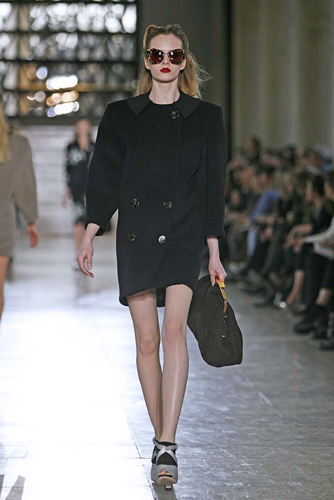 Ready_to_Wear_Fall_Winter_2011_12_Miu_Miu_Paris_March_2011