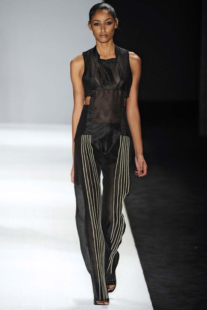 Ready_to_Wear_Spring_Summer_2012_Priscilla_Darolt_Sao_Paulo_Fashion_Week