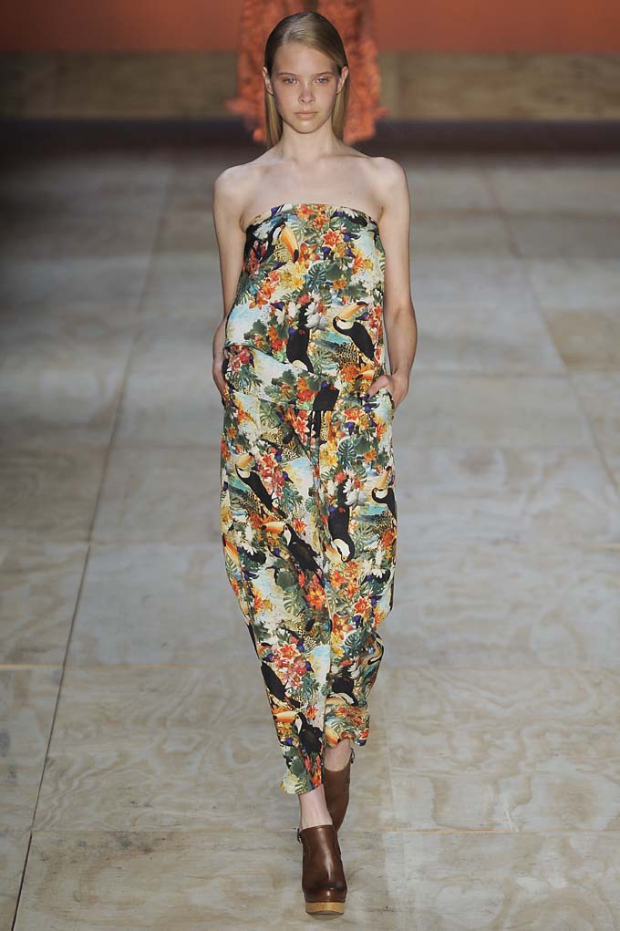 Ready_to_Wear_Spring_Summer_2012_Triton_Sao_Paulo_Fashion_Week_June_2011